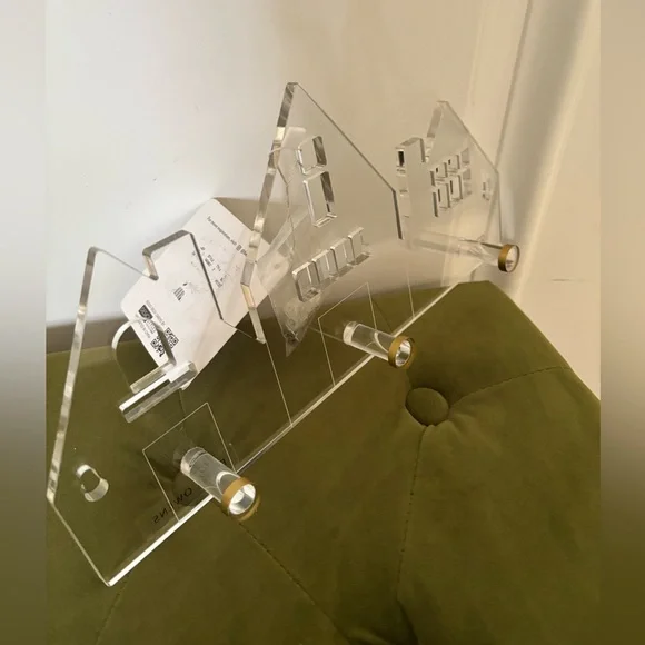 NWT - Two Acrylic Hook Wall Racks - Picture 9 of 11